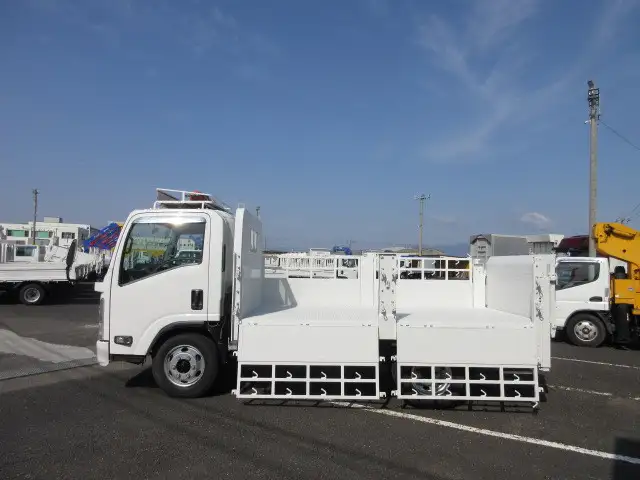 いすゞ エルフ 小型 平ボディ パワーゲート 床鉄板の中古トラック画像11
