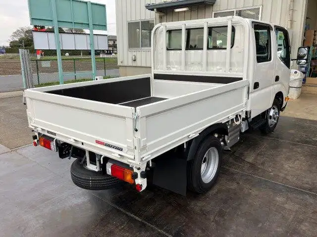 日野 デュトロ 小型 平ボディ Wキャブ 2RG-XZU605Mの中古トラック画像4