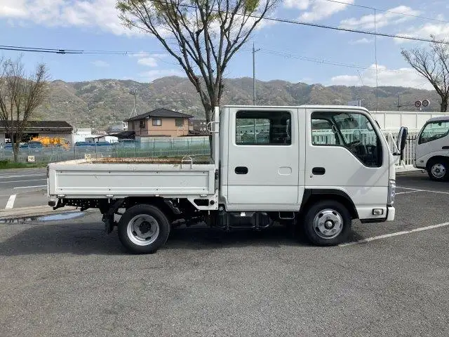 いすゞ エルフ 小型 平ボディ Wキャブ TRG-NJR85Aの中古トラック画像2
