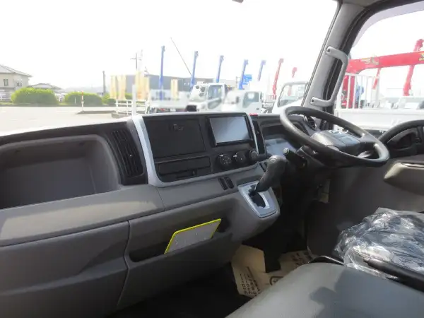 日産 アトラス 小型 平ボディ パワーゲート 床鉄板の中古トラック画像14