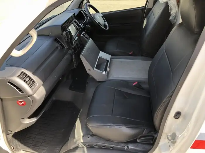 トヨタ ハイエース 小型 特殊車両 CBF-TRH226S H27の中古トラック画像6