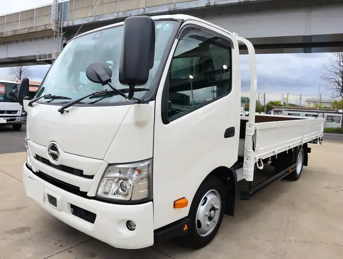 日野 デュトロ 小型 平ボディ 床鉄板 2RG-XZU710Mの中古トラック画像1