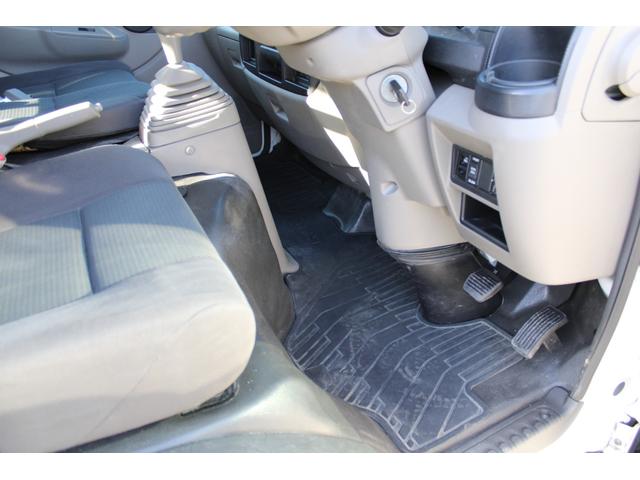 日産 アトラス 小型 平ボディ Wキャブ(ダブルキャブ) の中古トラック画像9