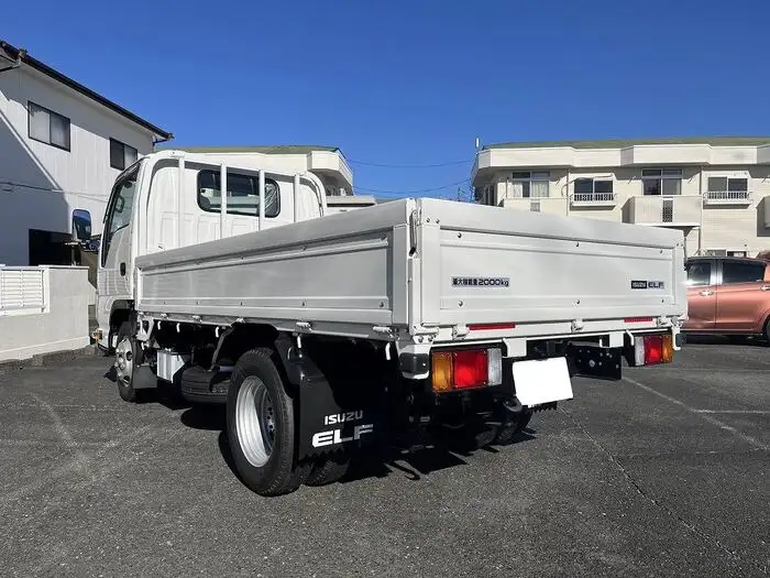 いすゞ エルフ 小型 平ボディ 2RG-NJR88A R4の中古トラック画像4