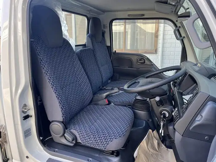 いすゞ エルフ 小型 平ボディ 2RG-NJR88A R4の中古トラック画像6