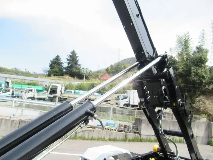 三菱 ファイター 中型/増トン アームロール ツインホイスト 2KG-FK72Fの中古トラック画像6