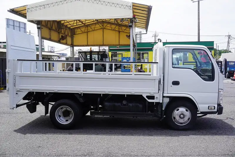 いすゞ エルフ 小型 平ボディ パワーゲート 床鉄板の中古トラック画像2