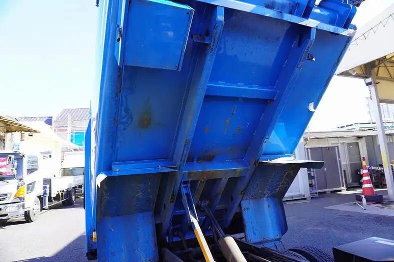 三菱 キャンター 小型 パッカー車 巻き込み式 回転ダンプ式の中古トラック画像13