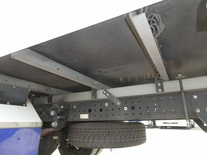 三菱 キャンター 小型 冷凍冷蔵 低温 床アルミの中古トラック画像18