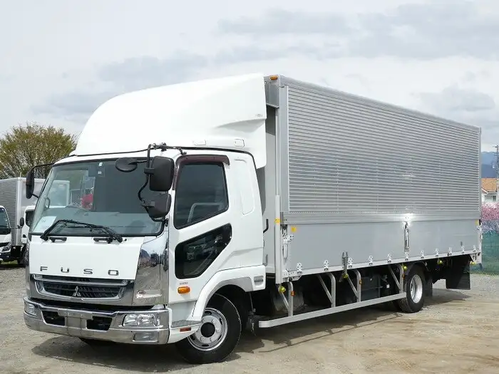 三菱 ファイター 中型/増トン ウイング エアサス ベッドの中古トラック画像1