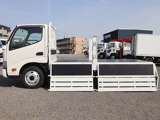 トヨタ ダイナ 小型 平ボディ TKG-XZU605 H28の中古トラック画像7