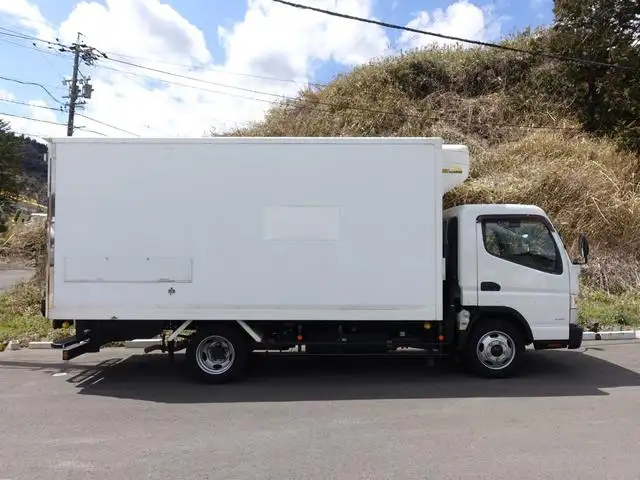 三菱 キャンター 小型 冷凍冷蔵 低温 床アルミの中古トラック画像2