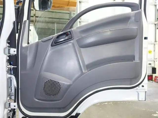 いすゞ フォワード 中型/増トン ウイング パワーゲート エアサスの中古トラック画像像17