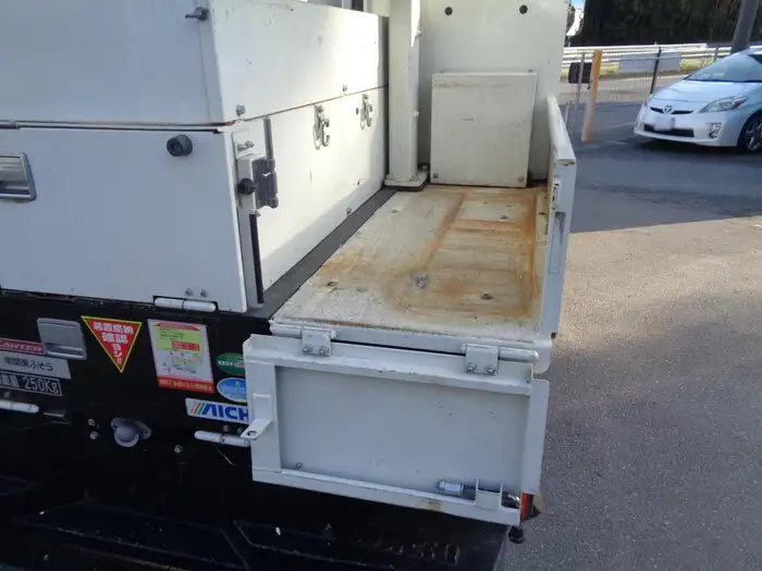 三菱 キャンター 小型 高所・建柱車 高所作業車 電工仕様の中古トラック画像6