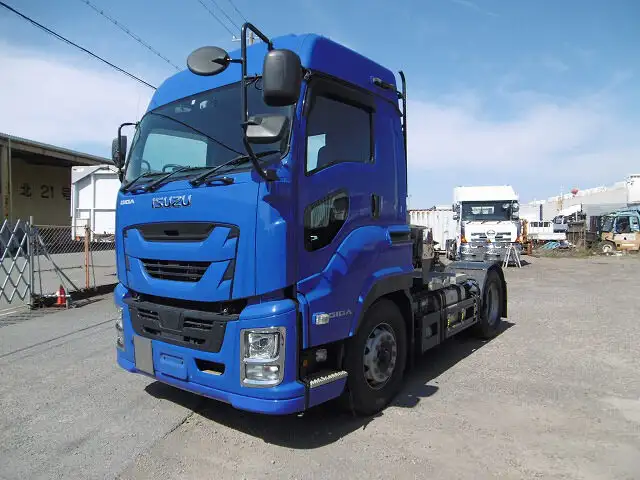 いすゞ ギガ 大型 トラクター ハイルーフ 1デフ｜画像1