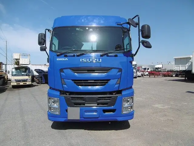いすゞ ギガ 大型 トラクター ハイルーフ 1デフの中古トラック画像2