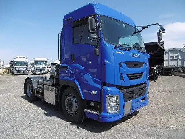 いすゞ ギガ 大型 トラクター ハイルーフ 1デフの中古トラック画像3
