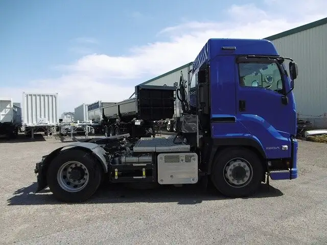 いすゞ ギガ 大型 トラクター ハイルーフ 1デフの中古トラック画像4
