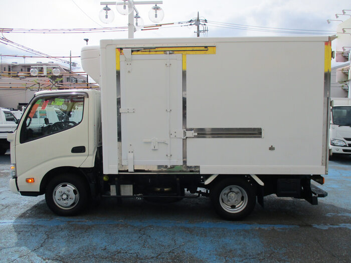 日野 デュトロ 小型 冷凍冷蔵 低温 2室の中古トラック画像4