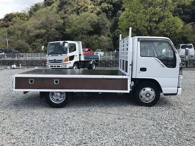いすゞ エルフ 小型 平ボディ 床鉄板 BDG-NKR85Aの中古トラック画像4