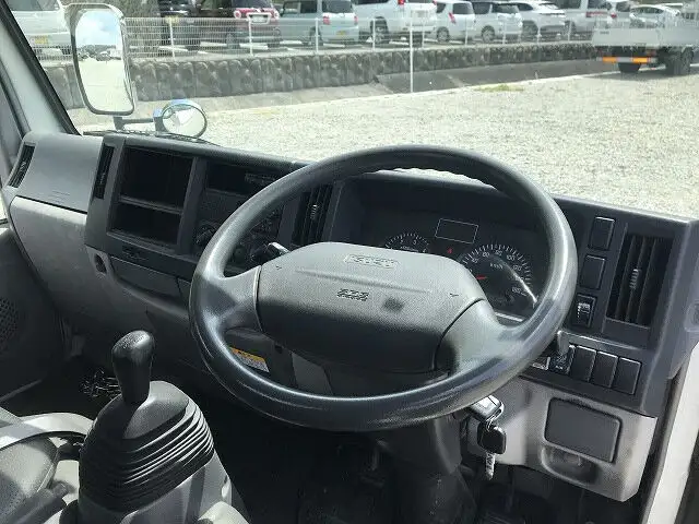 いすゞ エルフ 小型 平ボディ 床鉄板 BDG-NKR85Aの中古トラック画像9