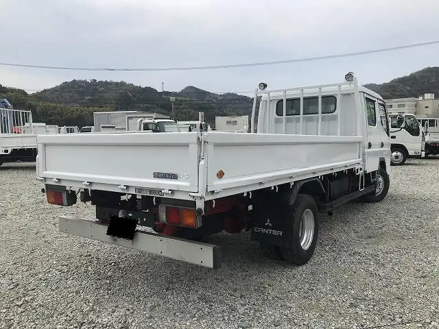 三菱 キャンター 小型 平ボディ Wキャブ(ダブルキャブ) 床鉄板の中古トラック画像2