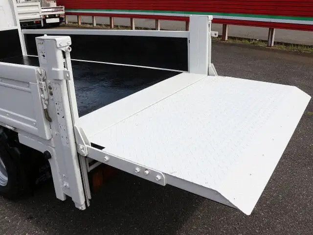 いすゞ エルフ 小型 平ボディ パワーゲート TKG-NJR85Aの中古トラック画像8