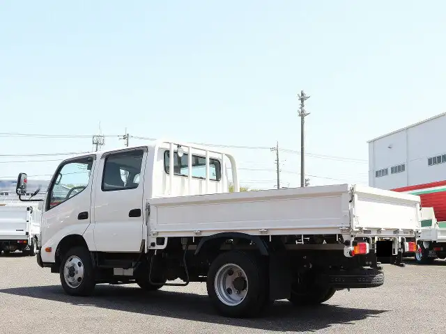 トヨタ ダイナ 小型 平ボディ Wキャブ TKG-XZU685の中古トラック画像4