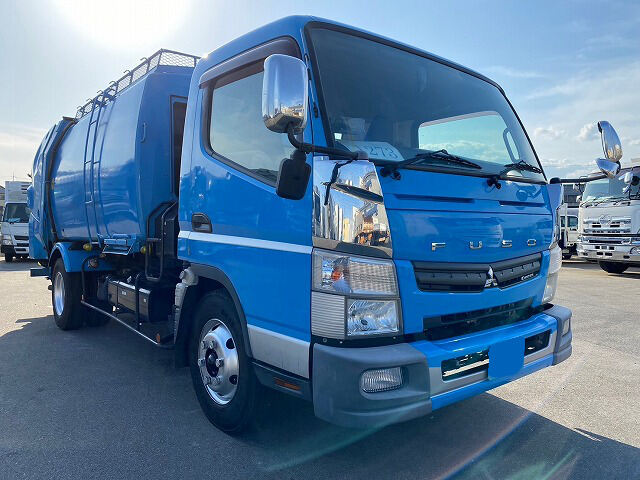 三菱 キャンター 小型 パッカー車