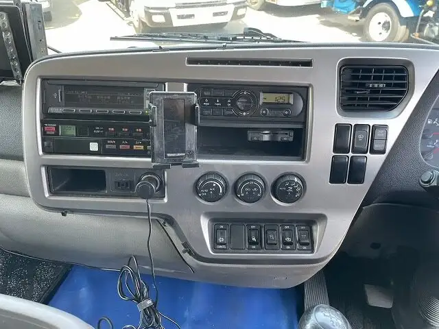 日産UD コンドル 中型/増トン ウイング エアサス ベッドの中古トラック画像15