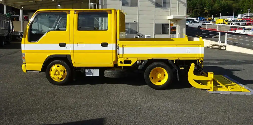 いすゞ エルフ 小型 平ボディ Wキャブ パワーゲートの中古トラック画像4
