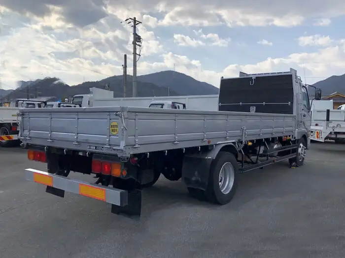 三菱 ファイター 中型/増トン 平ボディ ベッド PJ-FK62FZの中古トラック画像4