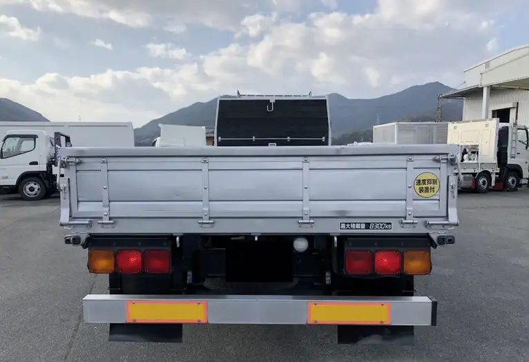 三菱 ファイター 中型/増トン 平ボディ ベッド PJ-FK62FZの中古トラック画像5