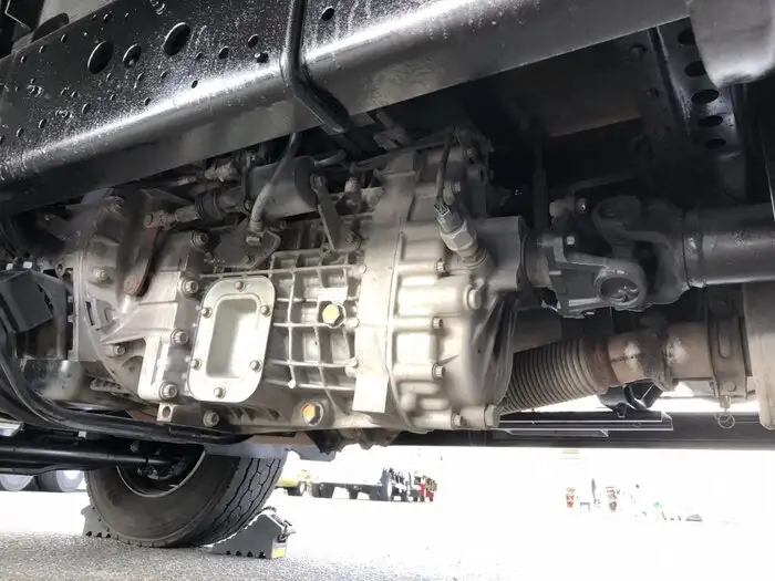 三菱 ファイター 中型/増トン 平ボディ ベッド PJ-FK62FZの中古トラック画像18