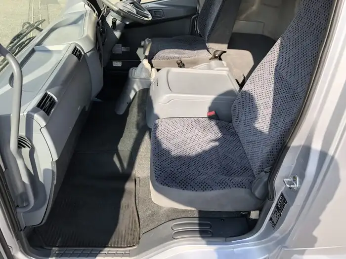 三菱 ファイター 中型/増トン 平ボディ ベッド PJ-FK62FZの中古トラック画像11