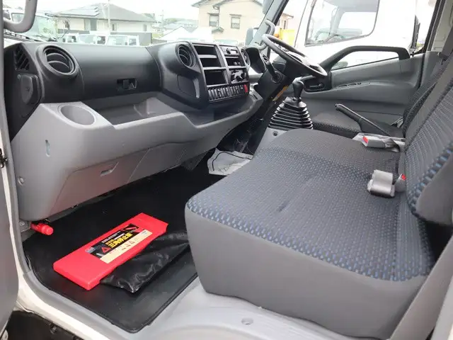 日野 デュトロ 小型 平ボディ 2RG-XZU712M R5の中古トラック画像11