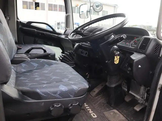 日野 レンジャー 中型/増トン クレーン付 4段 ラジコンの中古トラック画像13