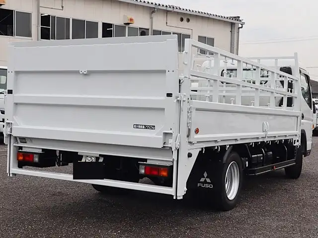 三菱 キャンター 小型 平ボディ パワーゲート 床鉄板の中古トラック画像3
