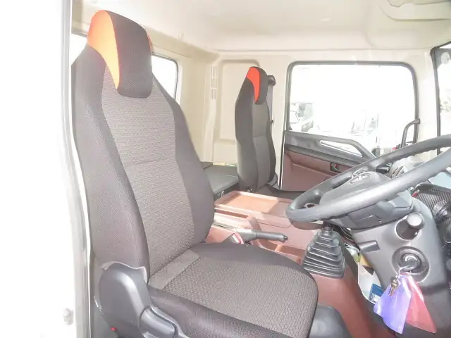 日野 レンジャー 中型/増トン タンク車 高圧洗浄車 2KG-FD2ABAの中古トラック画像9