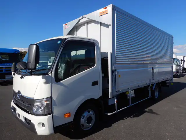日野 デュトロ 小型 ウイング 2RG-XZU722M R5 の中古トラック【車両No.157655】