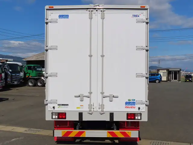 いすゞ フォワード 中型/増トン ウイング エアサス ベッドの中古トラック画像5