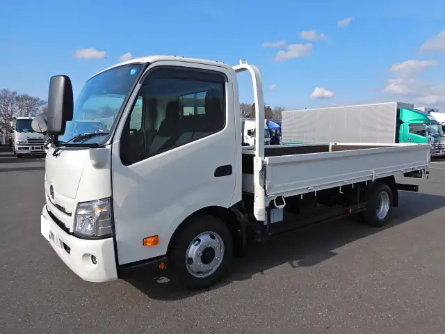 日野 デュトロ 小型 平ボディ 2RG-XZU712M R5 の中古トラック【車両No.163265】