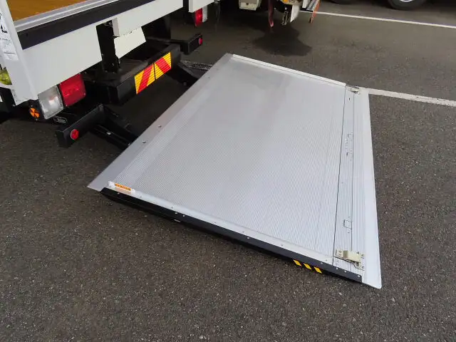 日野 レンジャー 中型/増トン ウイング パワーゲート エアサスの中古トラック画像8