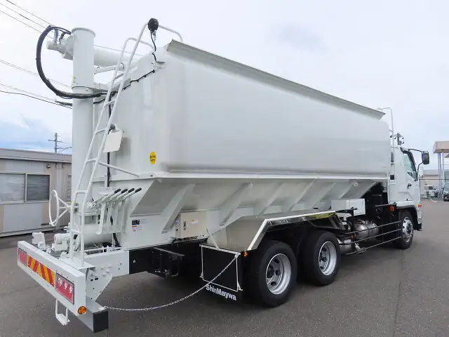 三菱 ファイター 中型/増トン タンク車 バルク 2DG-FQ62Fの中古トラック画像2