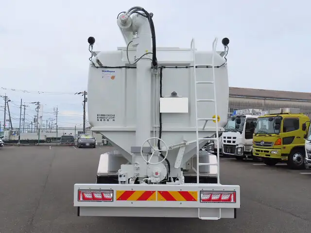 三菱 ファイター 中型/増トン タンク車 バルク 2DG-FQ62Fの中古トラック画像3