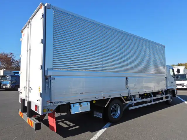 日野 レンジャー 中型/増トン ウイング エアサス ベッドの中古トラック画像3
