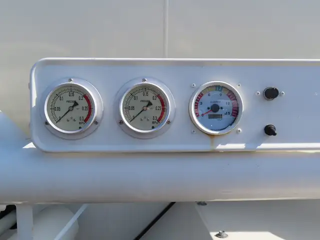 日野 プロフィア 大型 タンク車 バルク 2DG-FR1AJAの中古トラック画像11