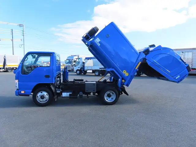いすゞ エルフ 小型 パッカー車 巻き込み式 回転ダンプ式の中古トラック画像3