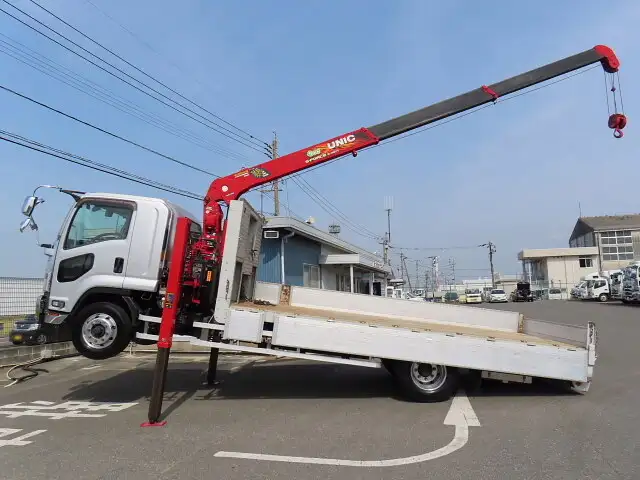 いすゞ フォワード 中型/増トン 車両重機運搬 3段クレーン ラジコンの中古トラック画像4