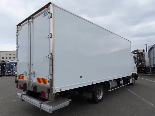 日野 レンジャー 中型/増トン 冷凍冷蔵 低温 パワーゲートの中古トラック画像2